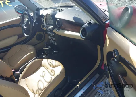 2010 Mini Cooper S из США, поврежденный, VIN WMWMF7C56ATZ34628